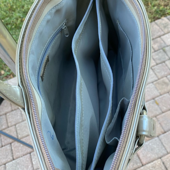 Beijo shoulder bag - Picture 9 of 9